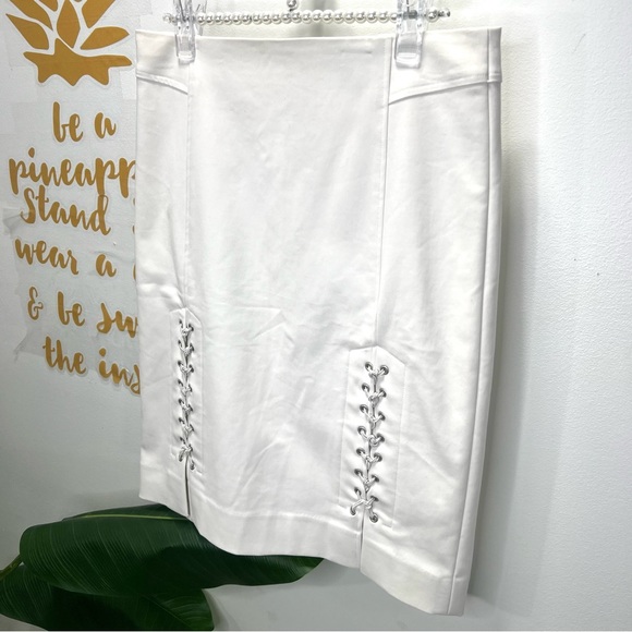 ETCETERA Solid White Pencil Skirt Eyelet Mock Tie Lace Up Detail Size 0 … - Picture 2 of 11